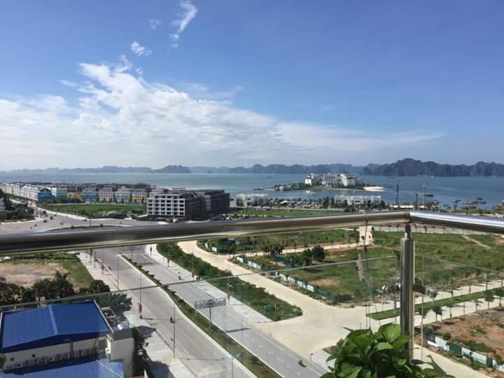 Homestay Ha Long Luxury Exterior photo