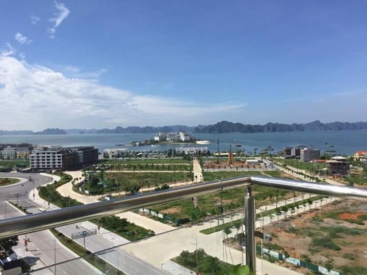 Homestay Ha Long Luxury Exterior photo